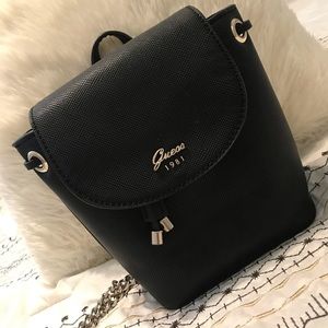 Black Guess Crossbody Purse
